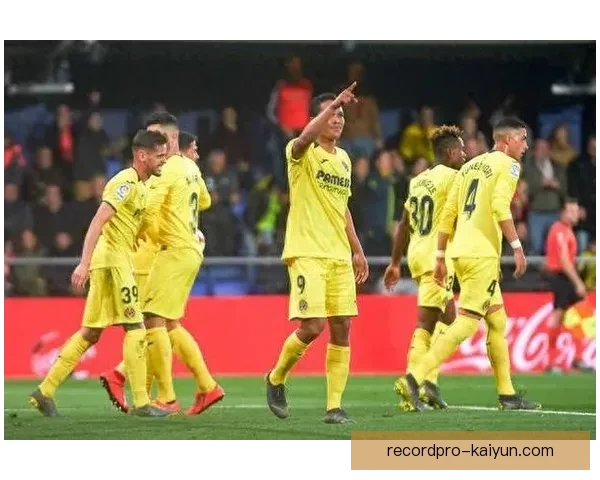 西甲天空蓝荣耀持续提升，球队状态回暖引发关注